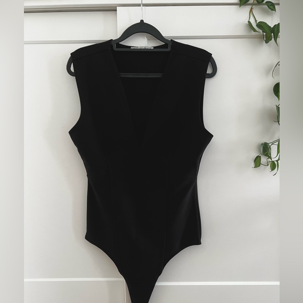 Abercrombie & Fitch Crepe Plunge Bodysuit Black
